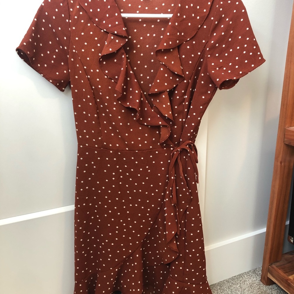 Maroon short sleeve dress with polka dots